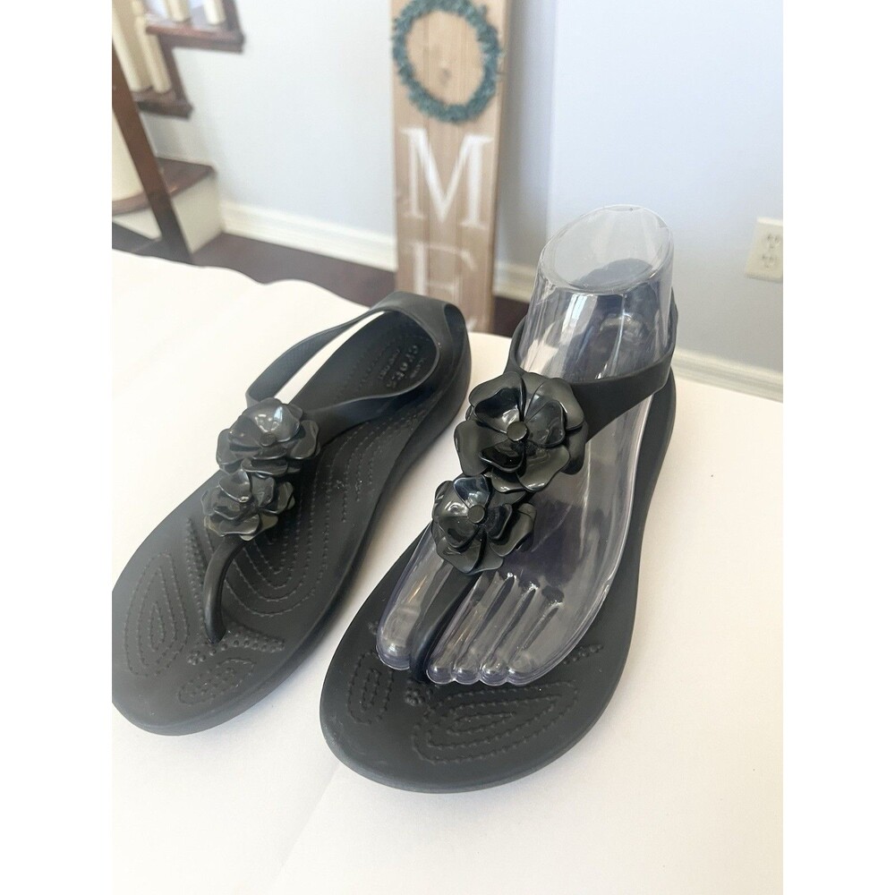 Crocs Serena Floral Embellish Sexi Flip Sandal Black Women 8 Flower T-Strap